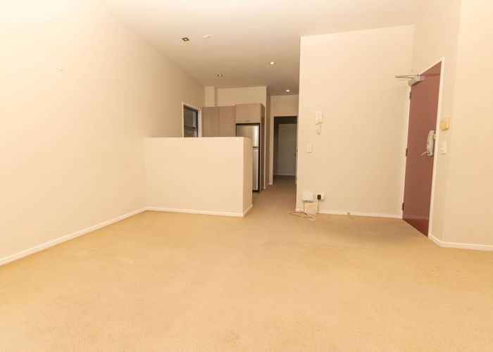  at 9/79 Schnapper Rock Road, Albany, North Shore City, Auckland