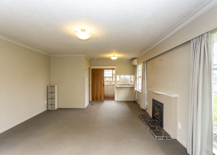  at 2/11 Puriri Street , Riccarton, Christchurch City, Canterbury