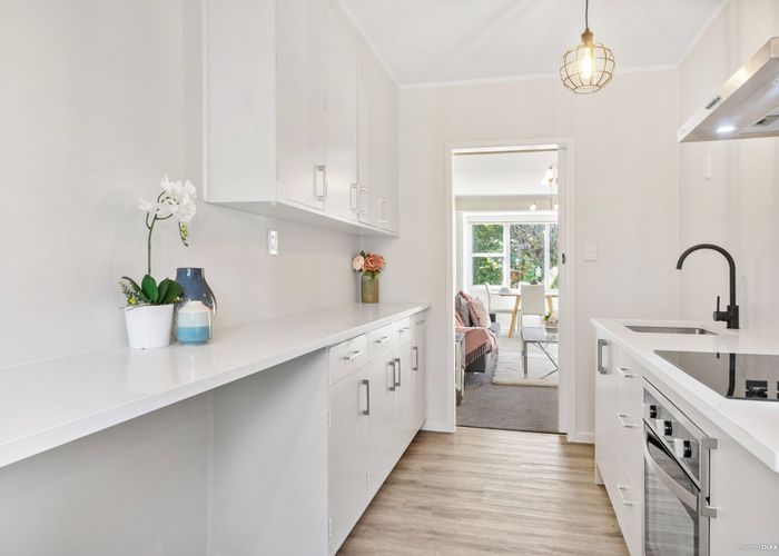  at 4/47 Alberton Avenue, Mount Albert, Auckland