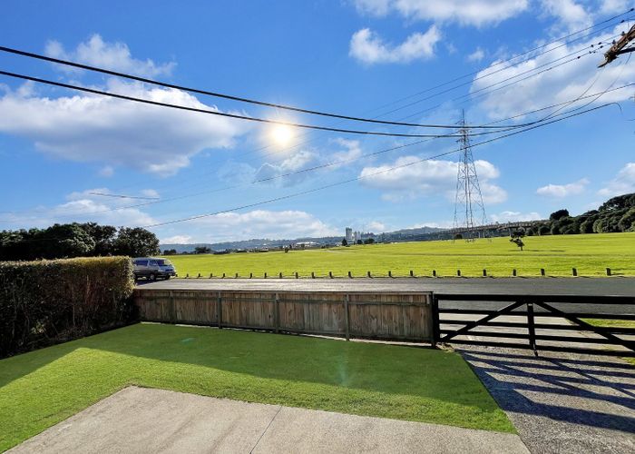  at 12 Waterfront Road, Mangere Bridge, Manukau City, Auckland