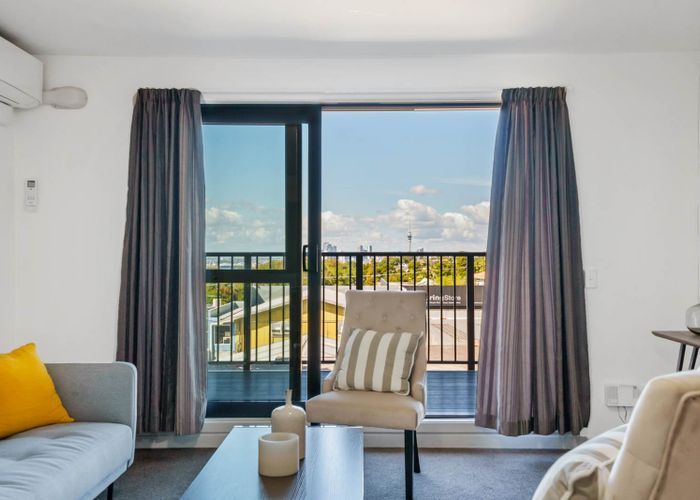  at 12/241 Hinemoa Street, Birkenhead, Auckland