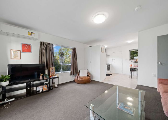 For sale 411 Alston Avenue, Kelston, Waitakere City, Auckland