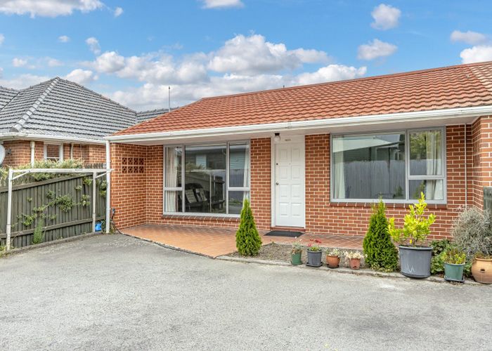  at 2/5 Clyde Road, Upper Riccarton, Christchurch