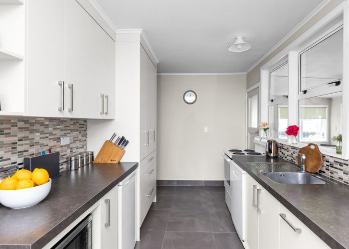  at 729 Maxville Drive, Parkvale, Hastings