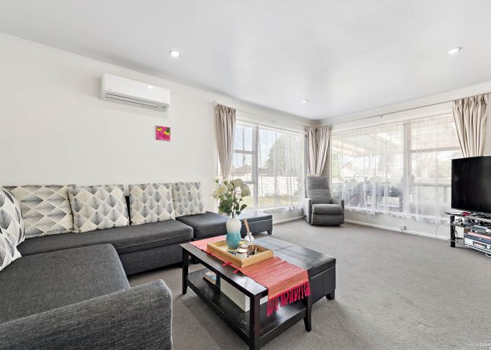  at 54 Bader Drive, Mangere, Auckland