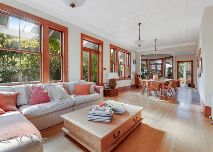  at 4 Mays Street, Devonport, Auckland