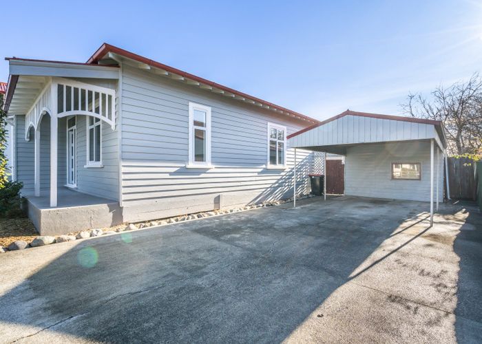  at 38 Queen Street, Winton, Winton