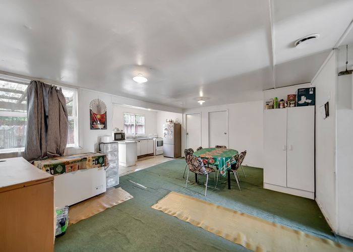  at 4 Kambalda Street, Mangere Bridge, Auckland