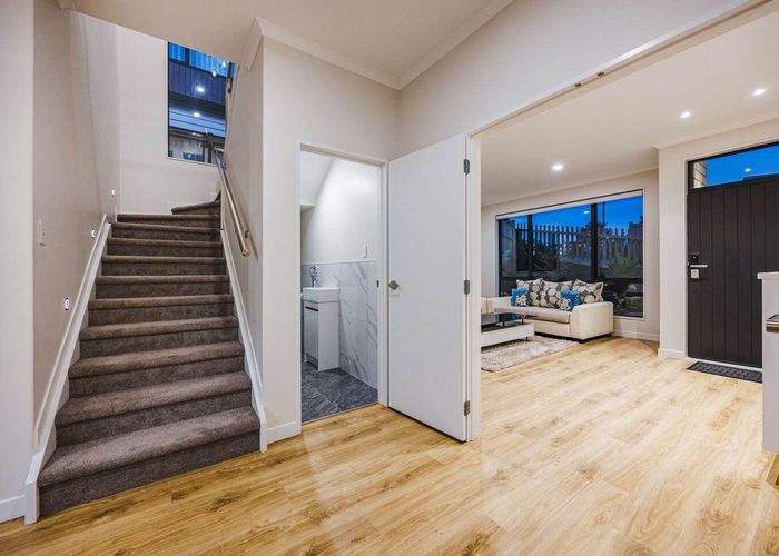  at 20  Bendridge Street, Flat Bush, Manukau City, Auckland