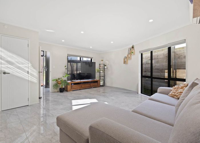  at 4 Hillside Road, Papatoetoe, Manukau City, Auckland