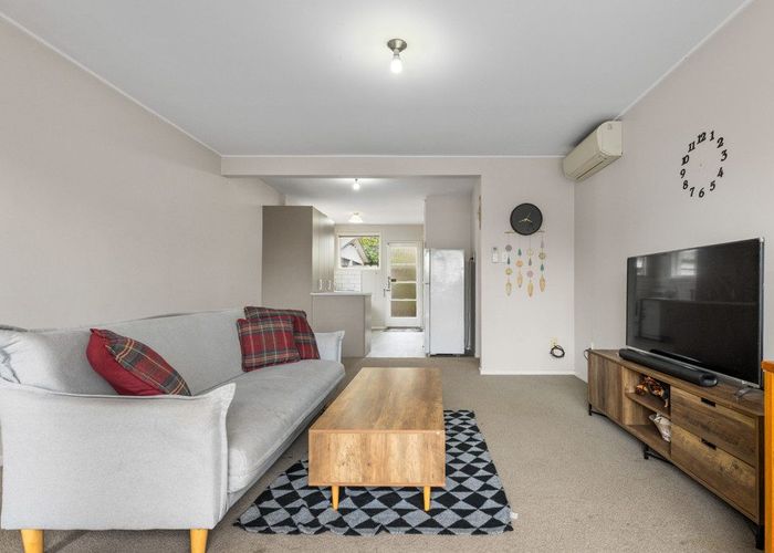  at 3/11 Peverel Street, Riccarton, Christchurch