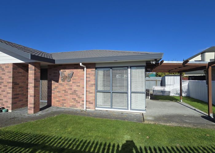  at 2/506 Nelson Street North, Mahora, Hastings, Hawke's Bay