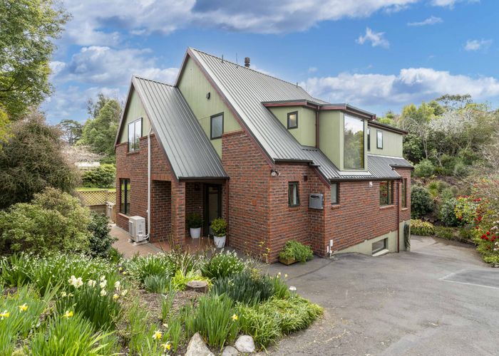  at 18 Rosebery Street, Belleknowes, Dunedin, Otago