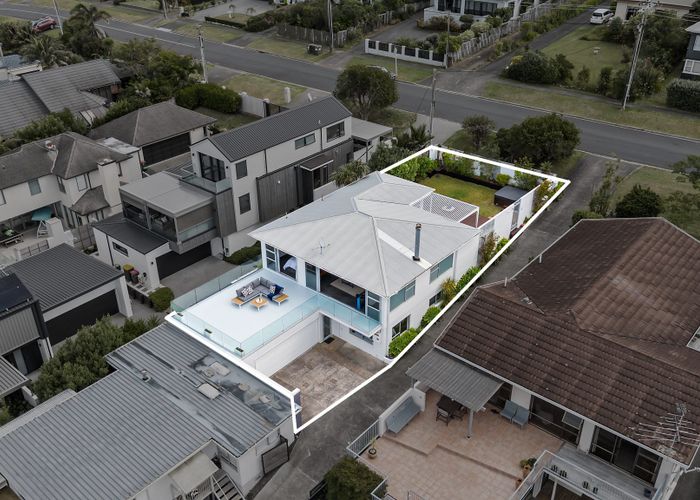  at 1/67 Gulf View Road, Murrays Bay, Auckland