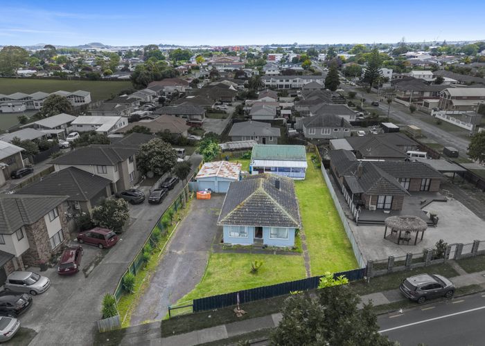  at 215 Buckland Road, Mangere East, Manukau City, Auckland