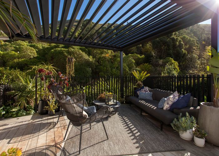  at 10 Finnsarby Place, Sumner, Christchurch