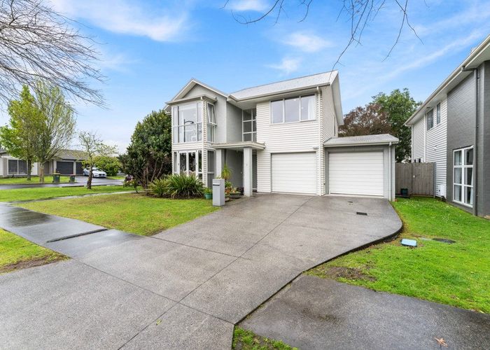  at 11 Tarapiroe Avenue, Takanini, Papakura, Auckland