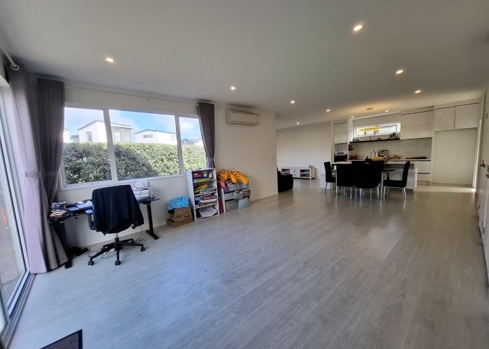  at 27c Westgate Drive, Westgate, Waitakere City, Auckland