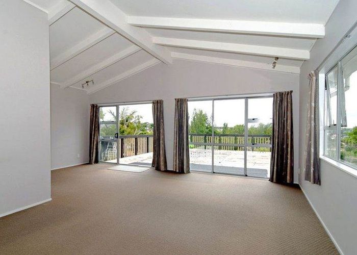  at 81 Colwill Road, Massey, Auckland