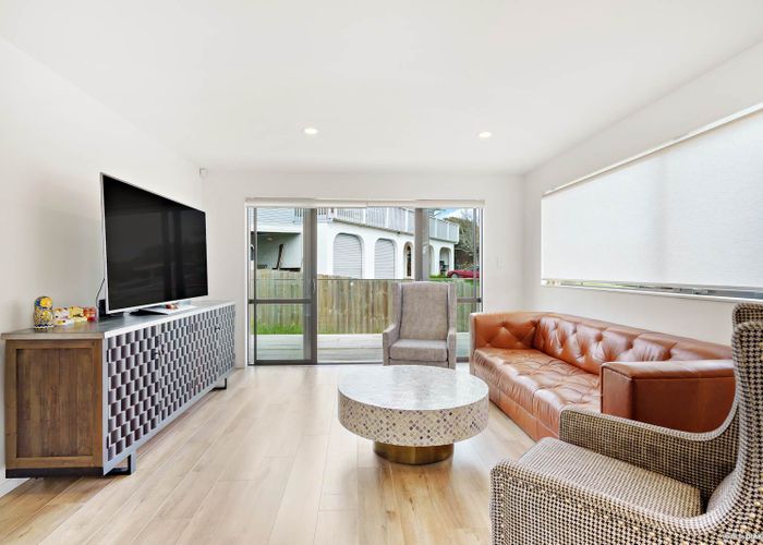  at 22C Thornlow Street, Glendene, Auckland