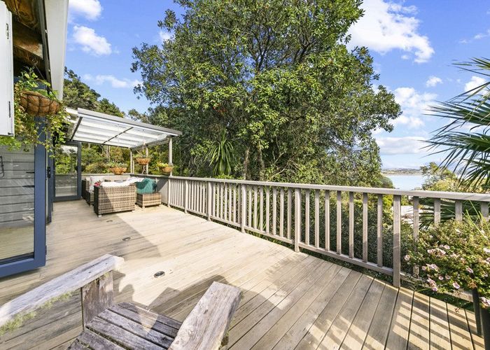  at 3 Austin Road, Greenhithe, North Shore City, Auckland