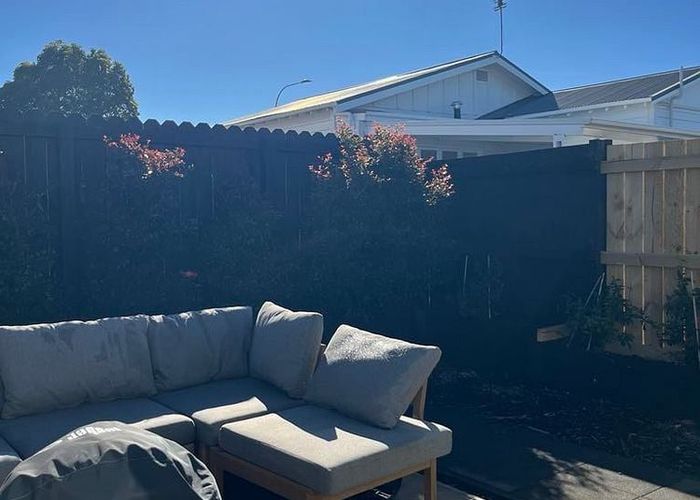 at 111B Kiwi Road, Point Chevalier, Auckland City, Auckland