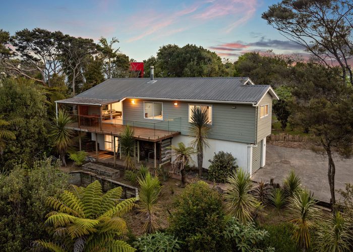  at 29A Cresta Avenue, Beach Haven, North Shore City, Auckland
