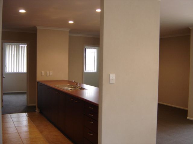  at 8 Redcastle Drive, East Tamaki, Manukau City, Auckland