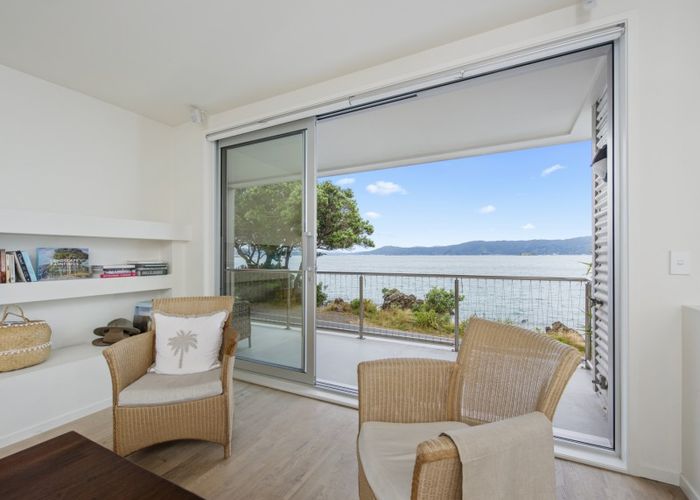  at 3/363 Karaka Bay Road, Karaka Bays, Wellington