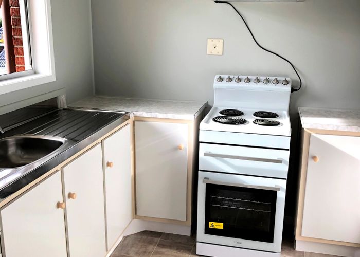  at 1/27 Corunna Road, Milford, Auckland
