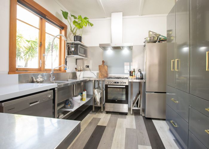  at 180 Cambridge Rd, Hillcrest, Hamilton, Waikato