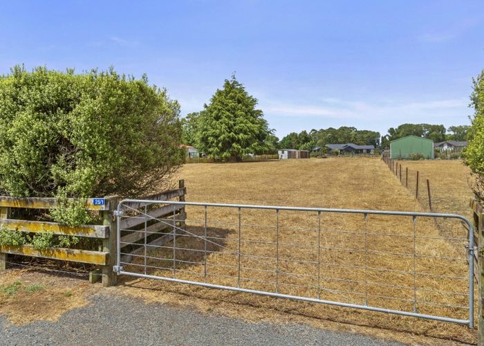 at 1/25 Lowe Road, Tamahere, Hamilton