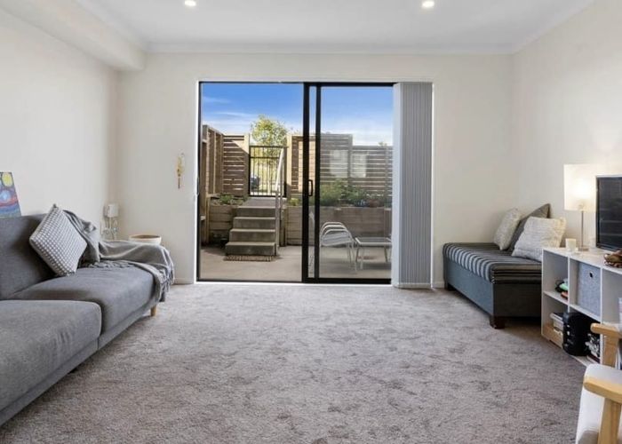  at 21 Sun Orchid Avenue, Wiri, Manukau City, Auckland