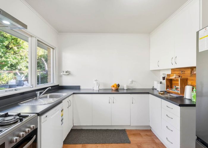  at 2/12 Quona Avenue, Mount Roskill, Auckland City, Auckland