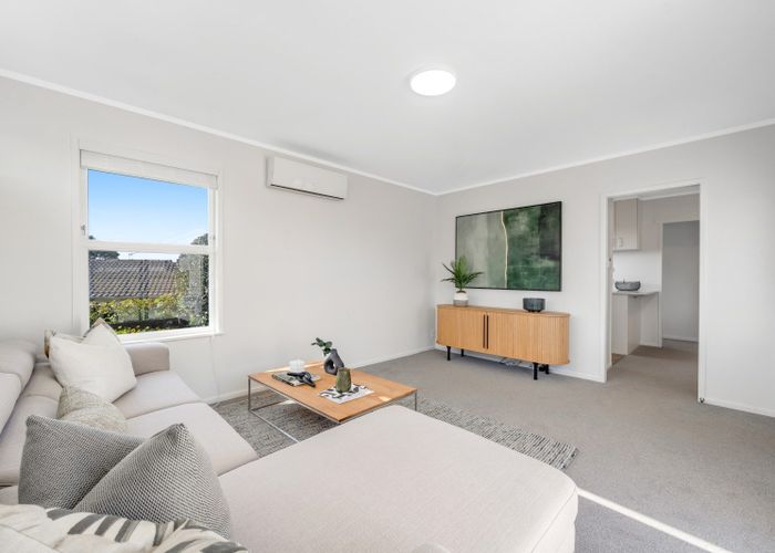  at 2/66 Prince Regent Drive, Half Moon Bay, Auckland