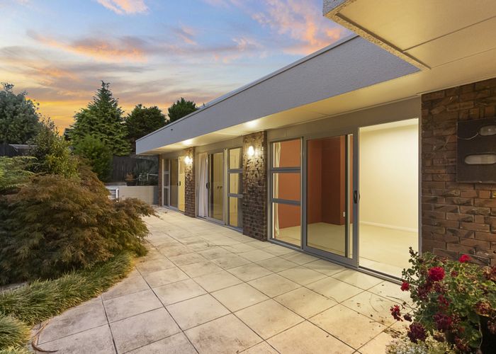  at 9 Argo Drive, Half Moon Bay, Manukau City, Auckland