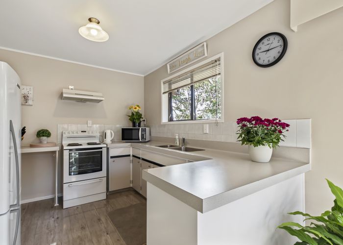  at 11/9 Evans Road, Glen Eden, Auckland