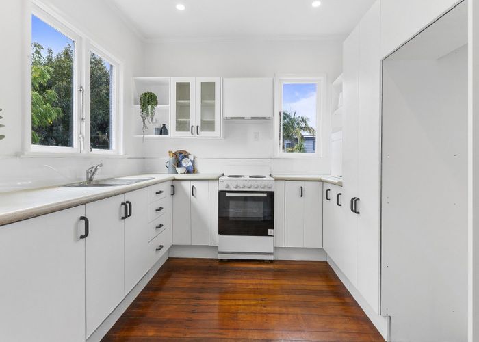  at 3/1103 Great North Road, Point Chevalier, Auckland City, Auckland