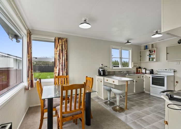  at 17 Grey Street, Normanby, Hawera