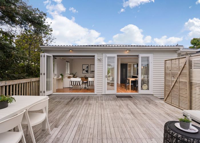  at 42 Parkdale Road, Mount Albert, Auckland City, Auckland