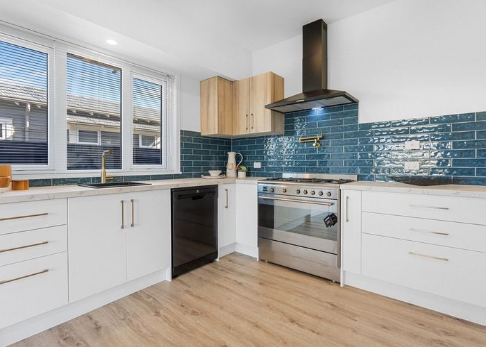 at 30 Carrick Street, St. Albans, Christchurch City, Canterbury