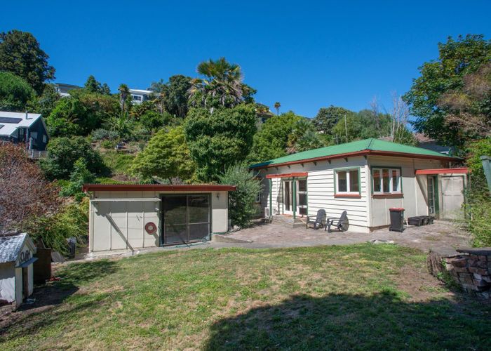  at 32 Coote Road, Bluff Hill, Napier