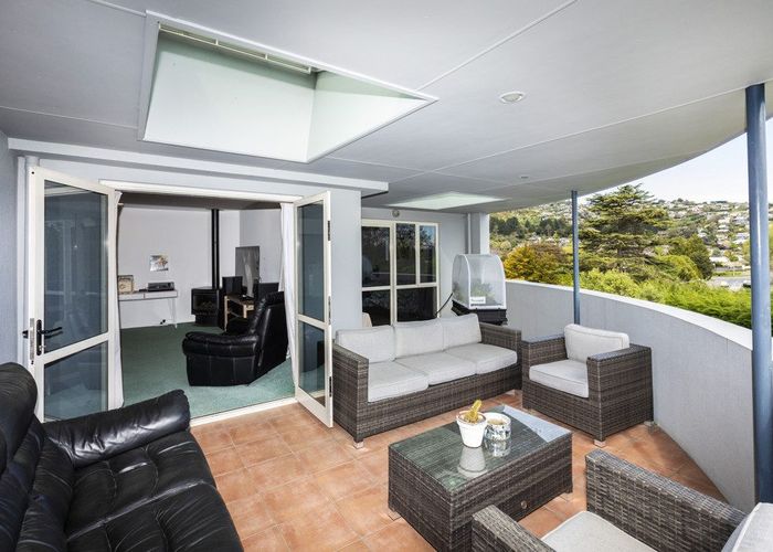  at 9 Enticott Place, Huntsbury, Christchurch