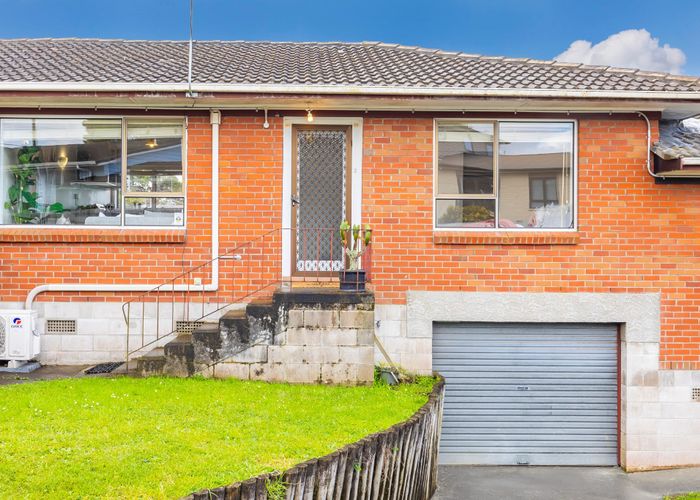  at 2/123 Birkdale Road, Birkdale, North Shore City, Auckland