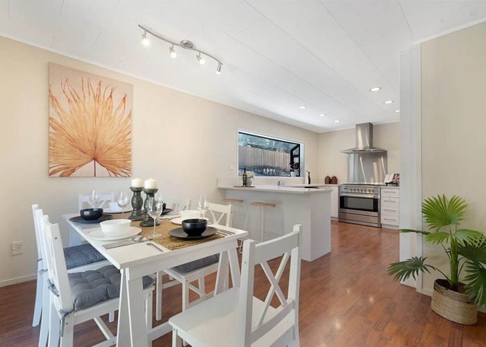  at 19 Clearview Heights, Ranui, Auckland