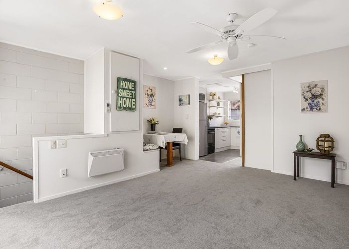  at 5/25 Inverness Road, Browns Bay, North Shore City, Auckland