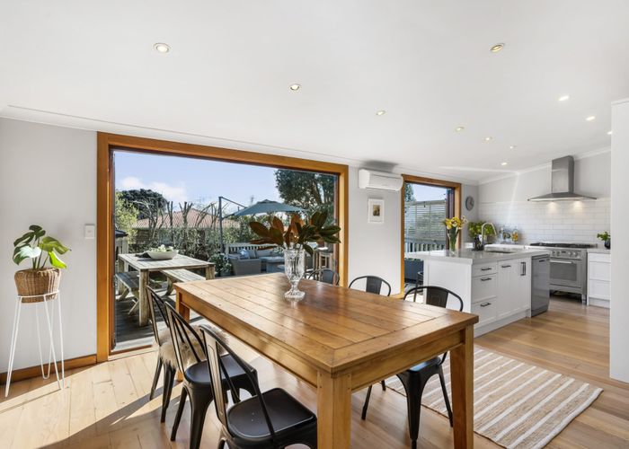  at 9 Kitenui Avenue, Mount Albert, Auckland