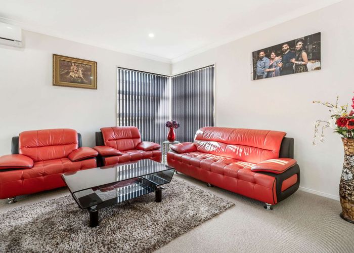  at 7 Vittoria Terrace, Flat Bush, Auckland