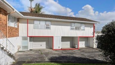  at 3/2 Olsen Avenue, Hillsborough, Auckland
