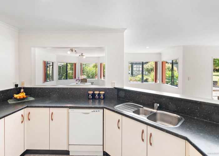  at 121 Saddleton Road, Pukekohe